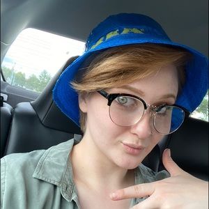 Meet your Posher, Kabian